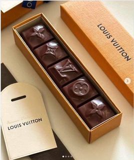 Louis Vuitton  路易威登  巧克力 巴黎 帶回  今日剛到 最後一盒 交換禮物 聖誕節 真品 禮物  專櫃購買