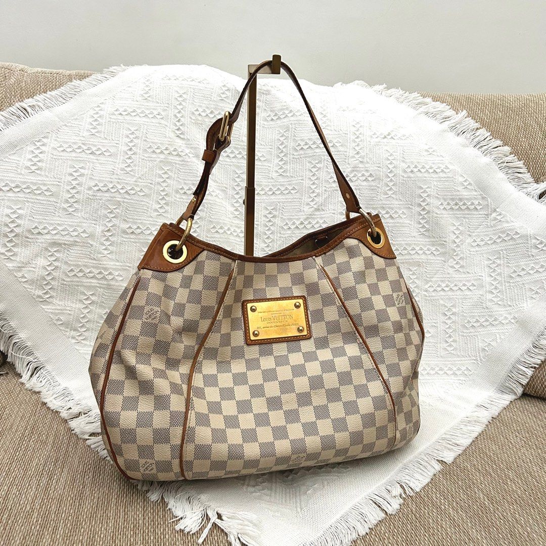 Lv azur top bag