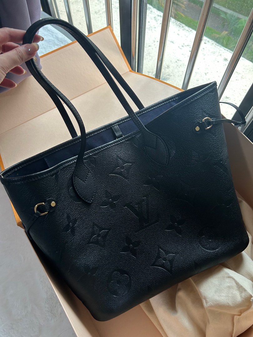 Neverfull monogram best sale with black straps
