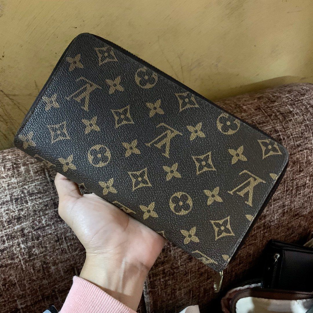 Louis Vuitton card holder card case UPCYCLED, Women's Fashion, Bags &  Wallets, Wallets & Card holders on Carousell