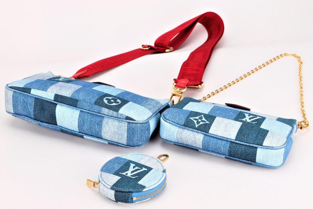 M44990 multi hotsell pochette accessoires