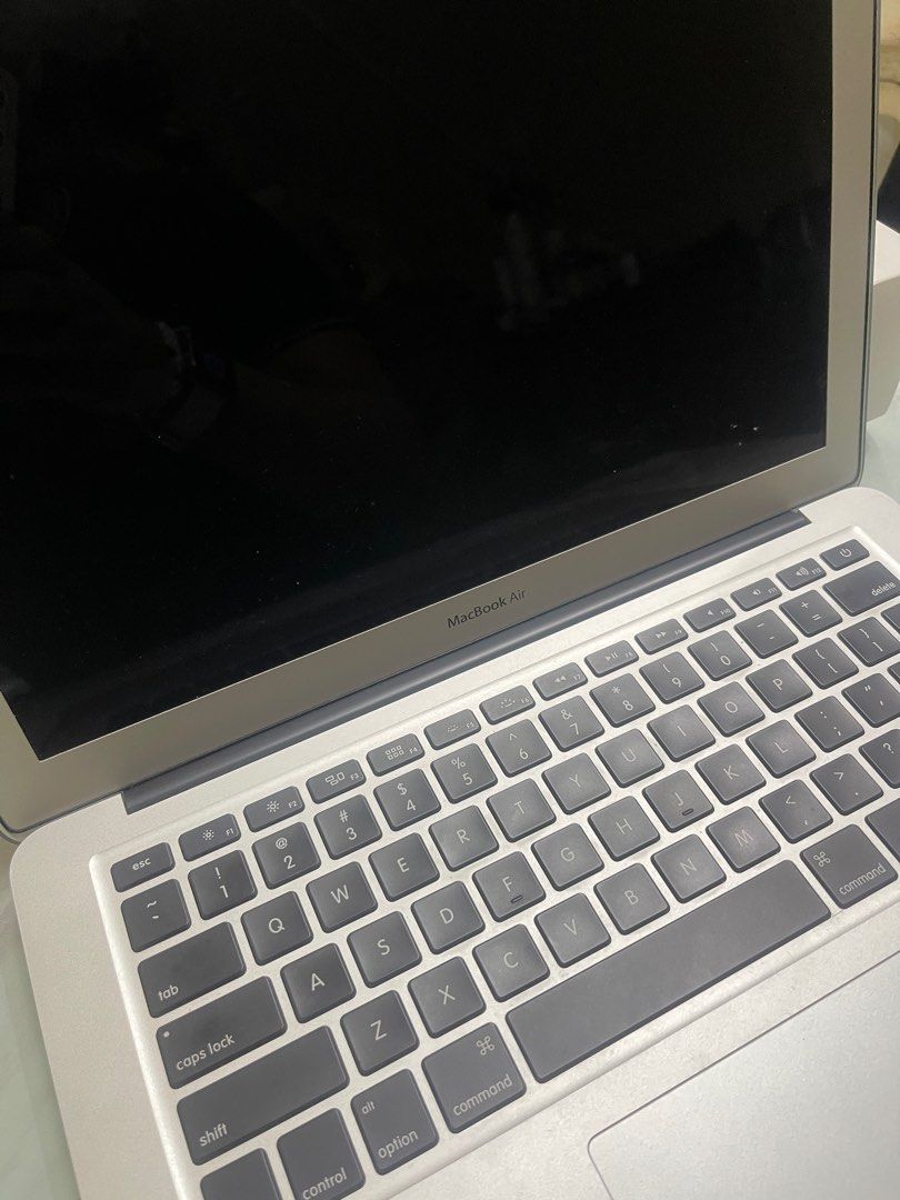 Macbook Air 2017 (Category: Laptops & Notebooks) located in Manila. Submitted by rayxdaniel (Listing ID 1268034356, Image 1). Description: Macbook Air 2017 In very good Condition With Box and Cables and Charger Well taken-cared of 8GB RAM 128 GB SSD Halos di ginamit dahil di marunong sa mac Can do Lightroom Premiere Pro Photoshop.