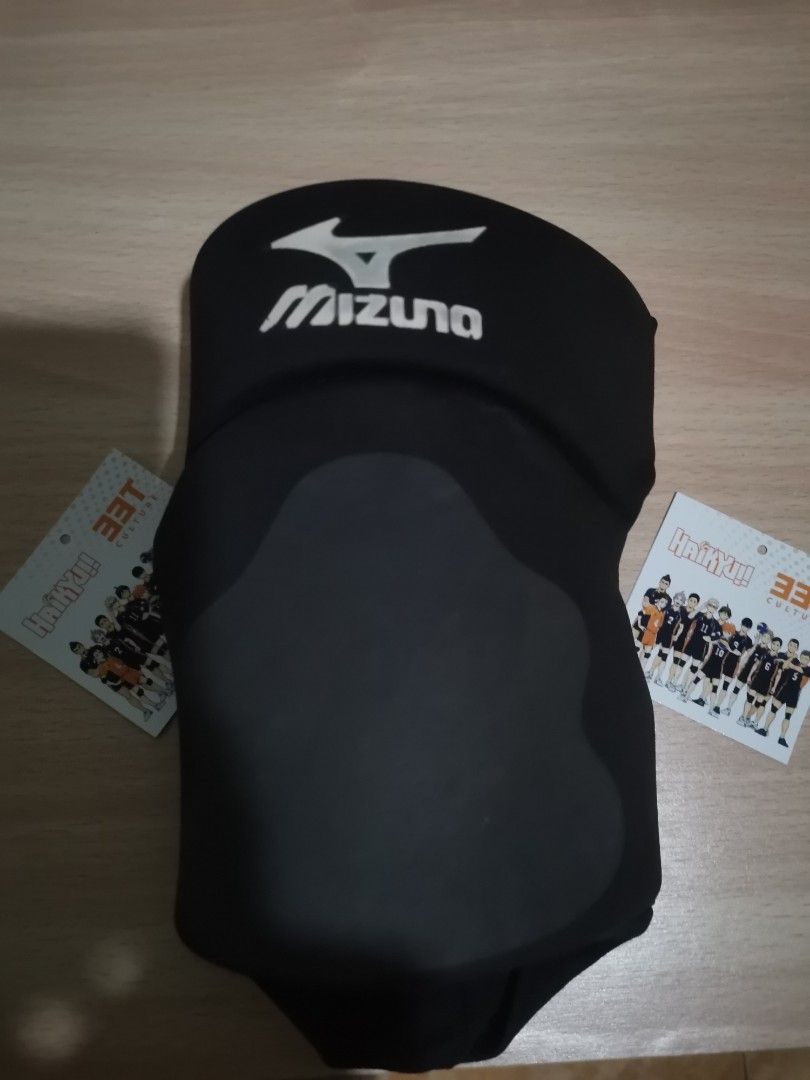 Mizuno volleyball knee pad, Sports Equipment, Other Sports Equipment