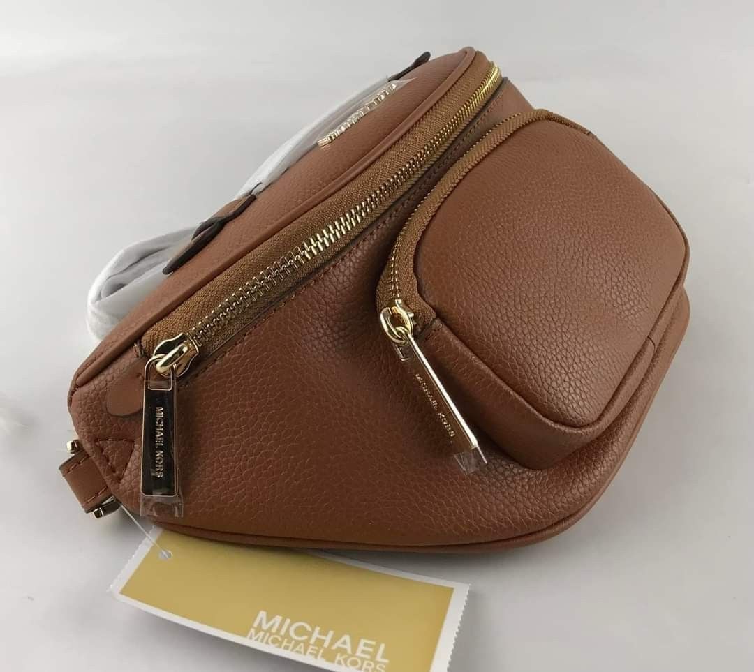 MK Erin BelT B ag 10