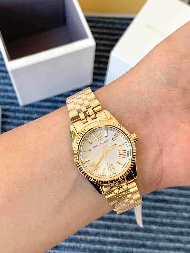 MK petite shop