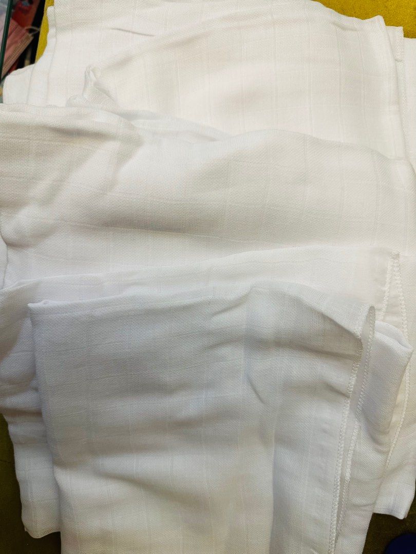 Muslin baby wrap/blanket/towel (Category: Maternity Care) located in Mandaluyong City. Submitted by splashfashion.ph (Listing ID 1267945917, Image 2). Description: Available colors Blue and white.