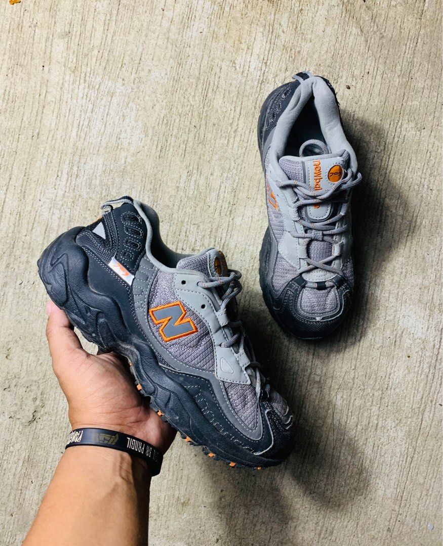 New balance 703 trail mid top hikers