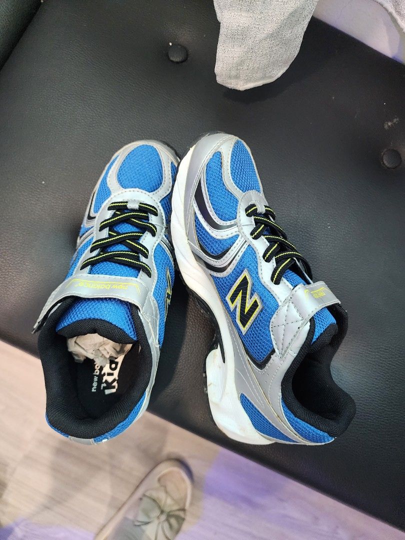 New balance kids running shoes, Babies & Kids, Babies & Kids Fashion on