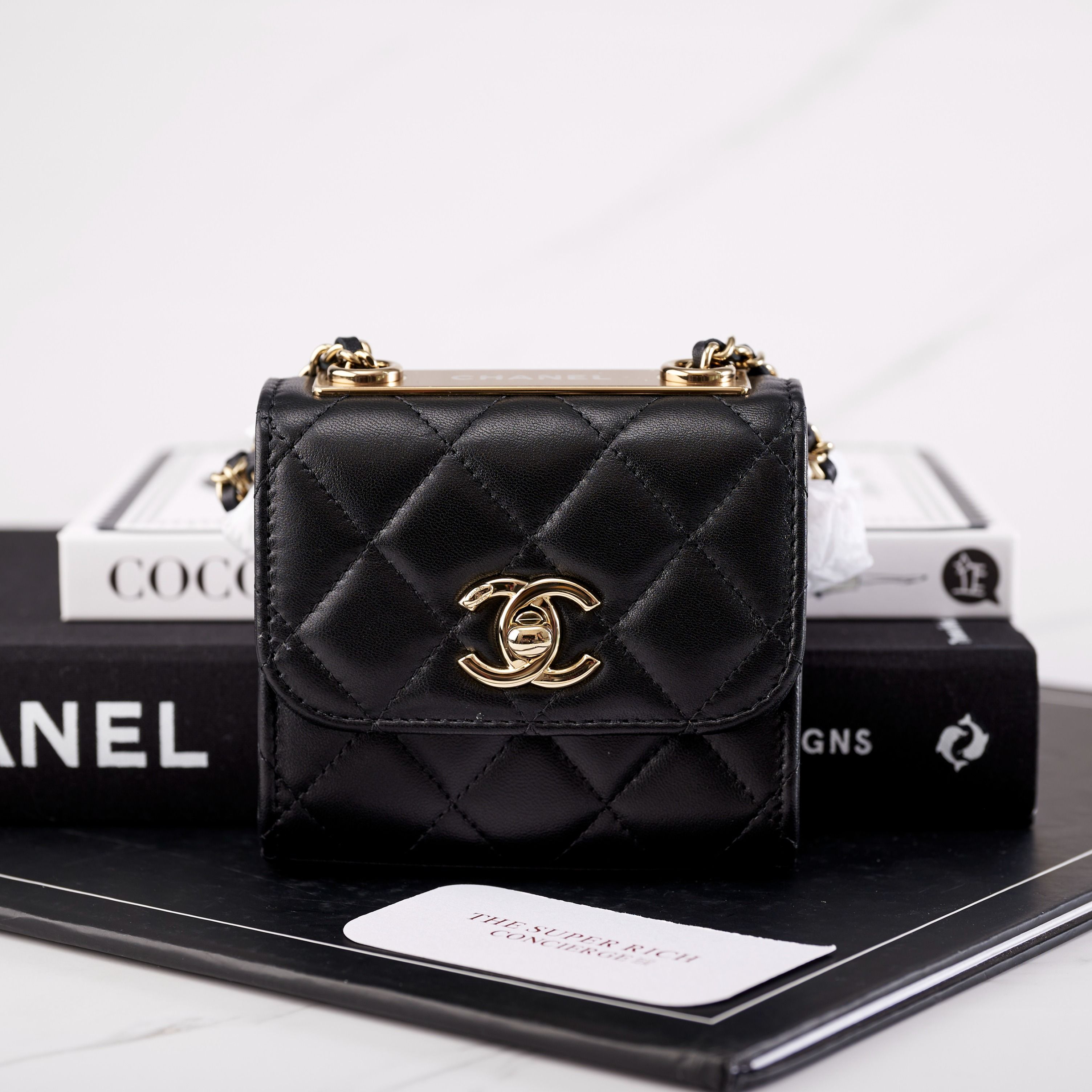 NEW] Chanel Trendy CC Clutch with Chain • Lambskin Black & Gold-Tone Metal,  Luxury, Bags & Wallets on Carousell