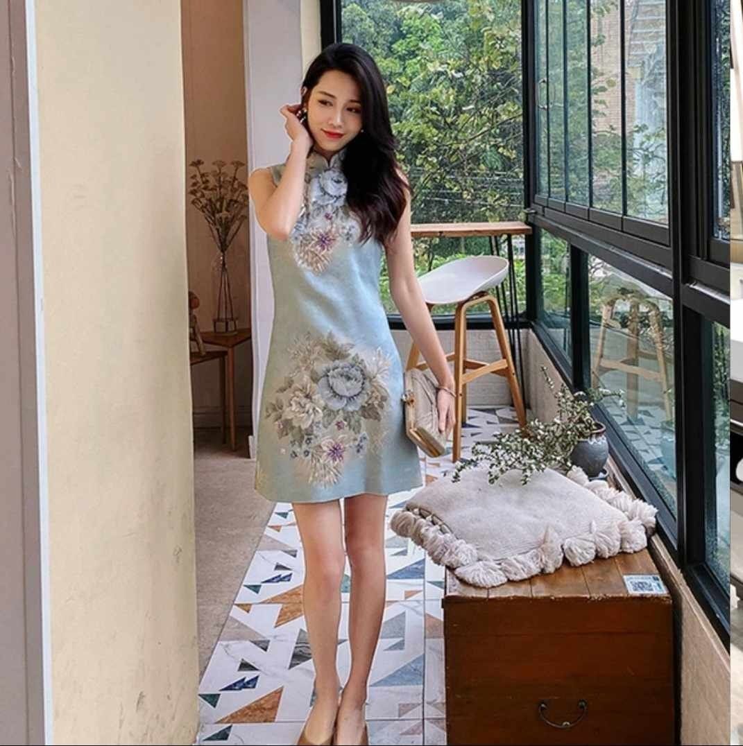 New Design Modern Qipao Cheongsam Sleeveless Beading 3D Embroidery Peony Dress suitable for CNY or Dinner
