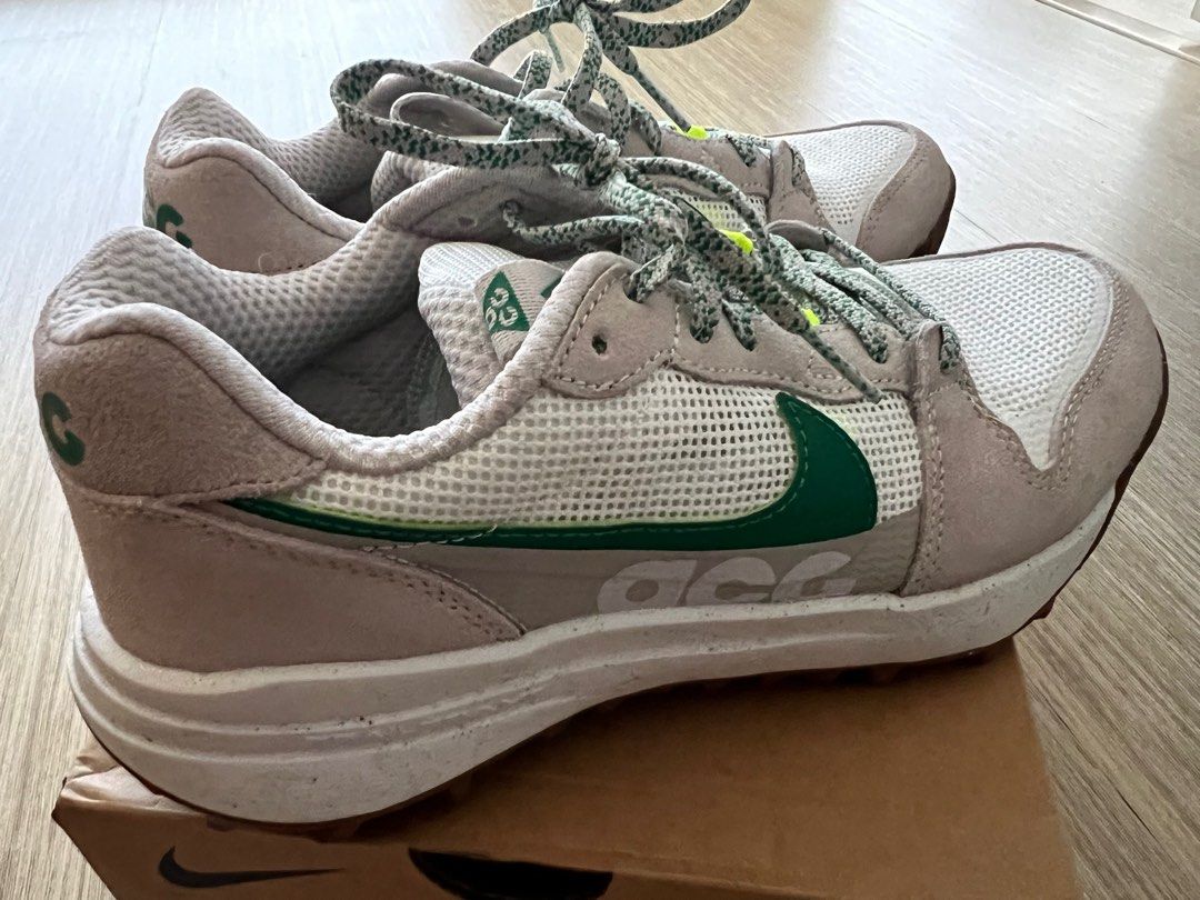 Nike ACG Lowcate Green/White (Category: Sneakers) located in Makati City. Submitted by sunfish7 (Listing ID 1268007585, Image 2). Description: Nike ACG Lowcate in white with green swoosh. Eu 38, UK 5.5, US 7 women’s. Used once. Rfs: bought the wrong size Payment by Maya or Gcash. Shipping and booking of rider and fees c/o buyer .