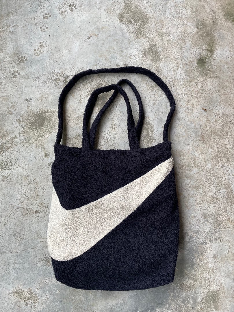 Nike mini swoosh custom shoulder bag discount