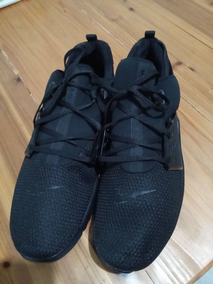 Nike original running shoes, Men's Fashion, Footwear, Sneakers on Carousell