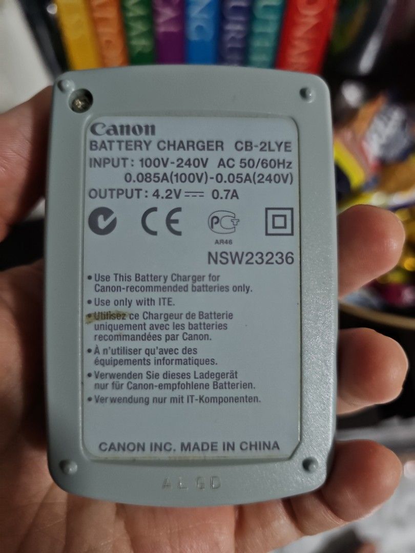 Original Canon PowerShot battery charger, Video Gaming, Gaming