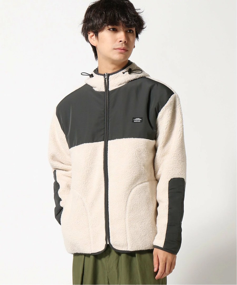 Outdoor products jacket store