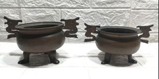 Pair of  Vintage Metal Brass Bronze Tripod Incense Burner Censer Cauldron with Dragon Design Holders Ears