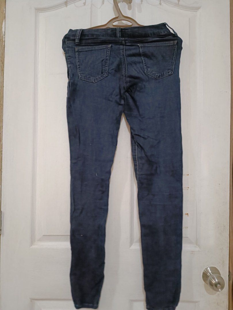 PAPAYA denim jeans, Women's Fashion, Bottoms, Jeans on Carousell