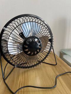 Portable USB fan