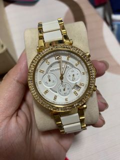 (Category: ) located in . Submitted by yesha028 (Listing ID 1268129195, Image 1). Description: .