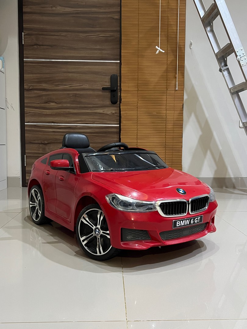 Preloved Mobil Aki Bmw GT6, Toys & Collectibles, Mainan di Carousell
