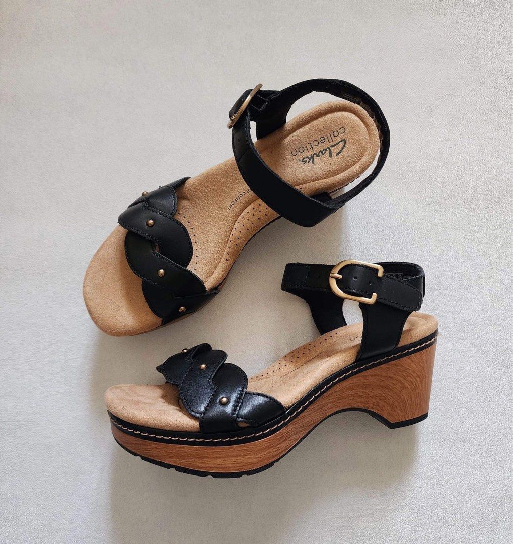 Clarks women's fashion sandals clearance