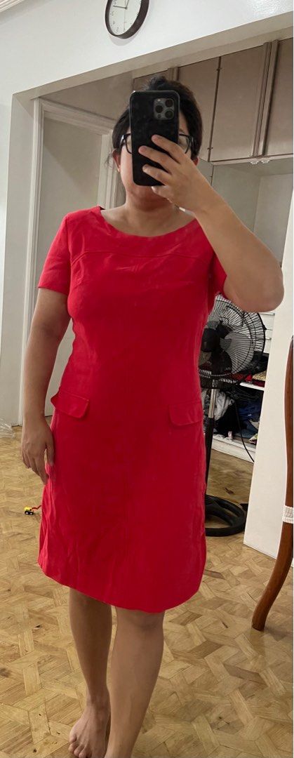 Red Dress Medium (Category: Dresses) located in Quezon City. Submitted by wantstodeclutter (Listing ID 1267962482, Image 2). Description: Unbranded Medium Red Dress.