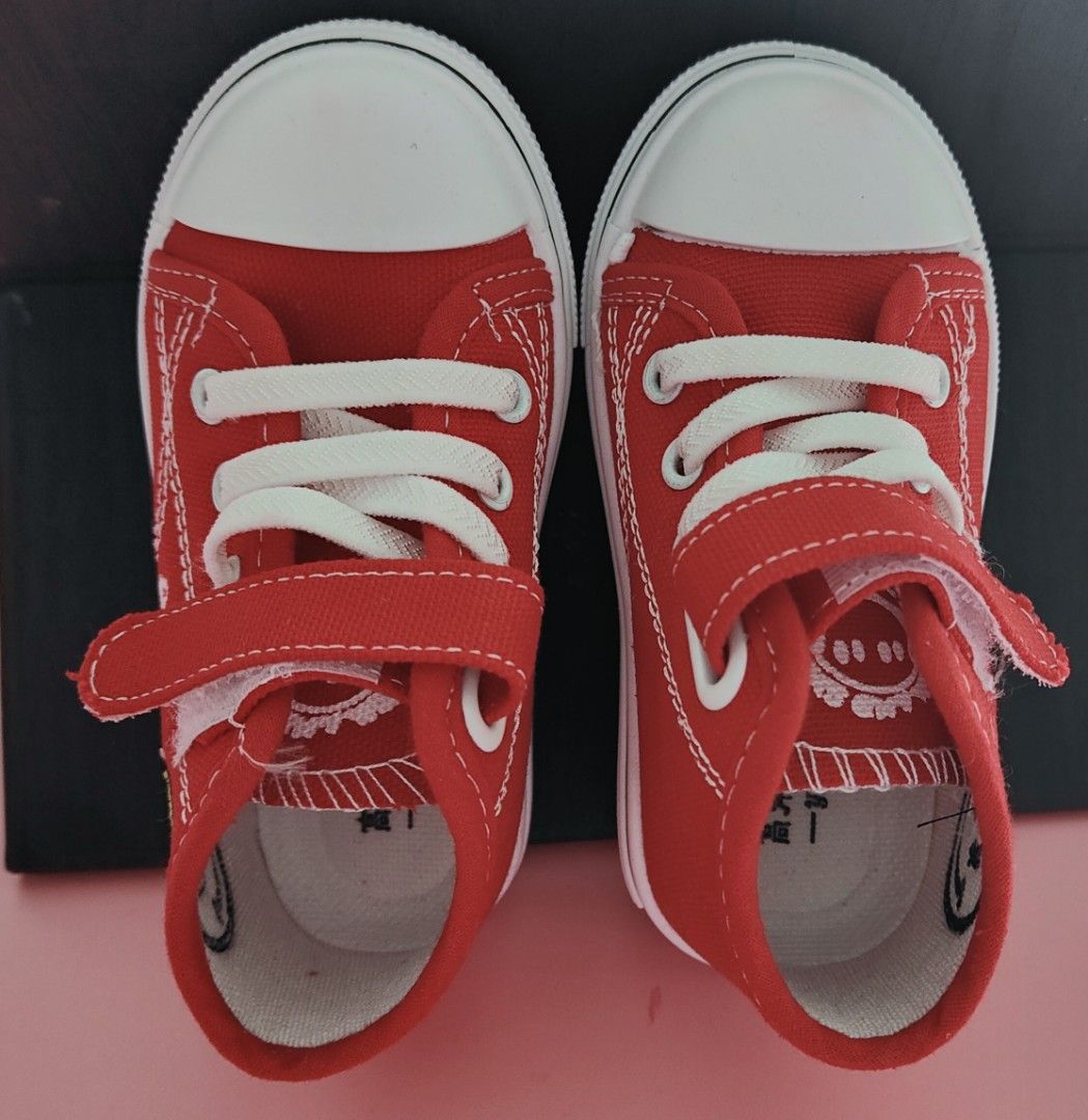 Brand New Red White Preschool Toddler Shoe Size 22 Unisex Preschool Christmas gifts