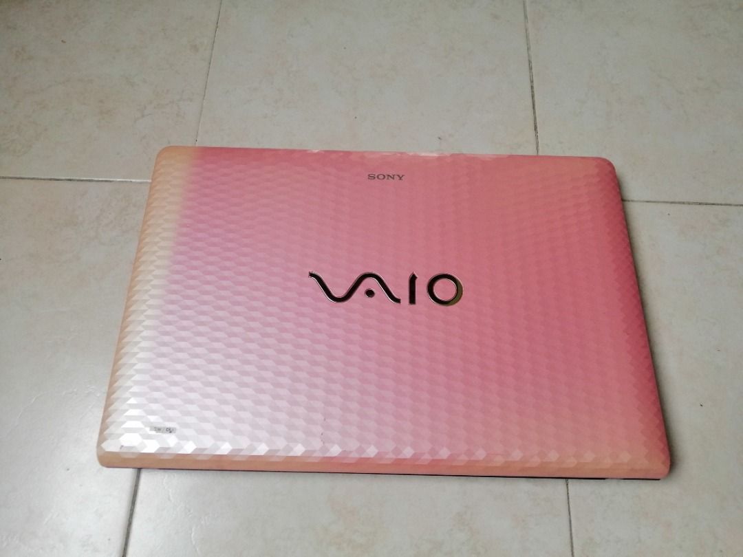 Refurbished Pink Sony VIAO E Series PCG-71911W Windows 11 Pro
