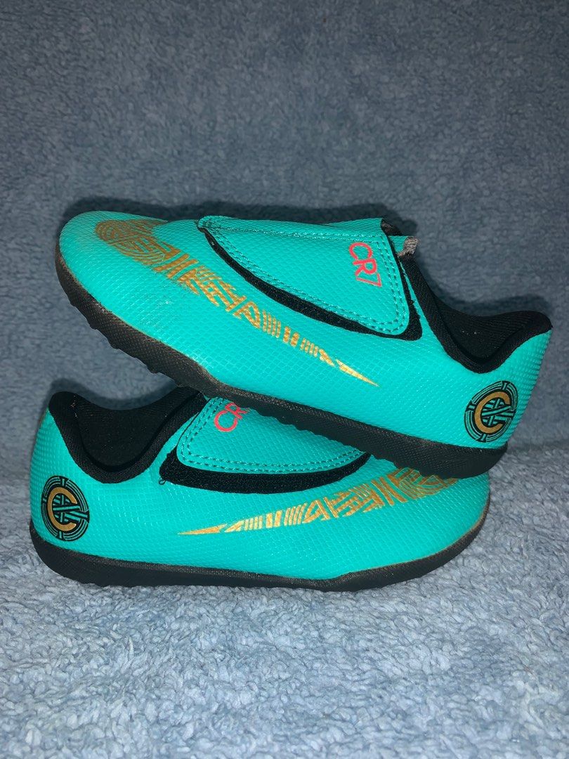 Sepatu futsal nike cr7 terbaru store