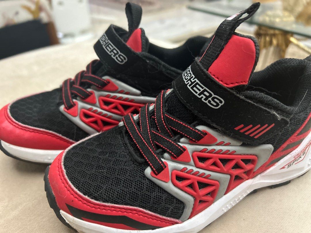 Skechers turbo spike new arrivals