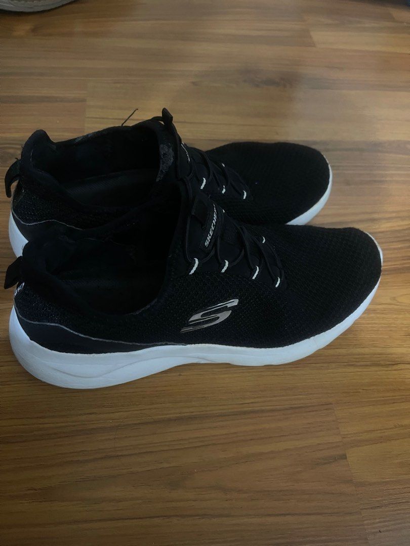 Skechers letgo sale