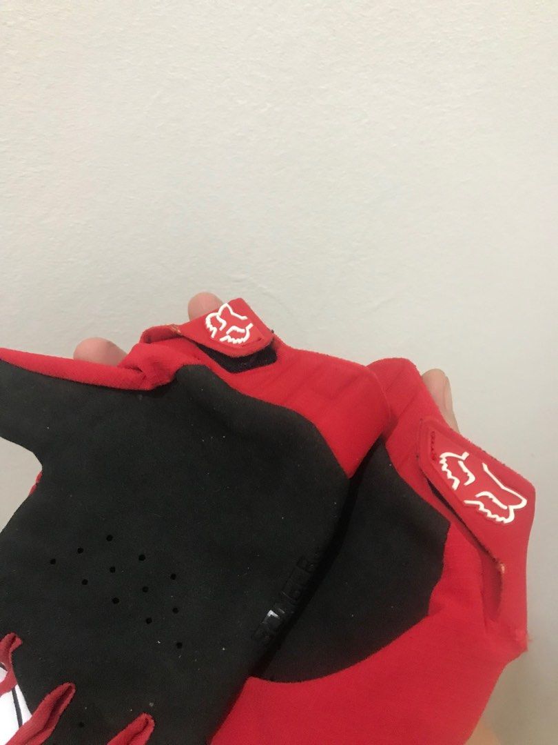 SUPREME x FOX RACING BOMBER LT GLOVES Men s Fashion Watches