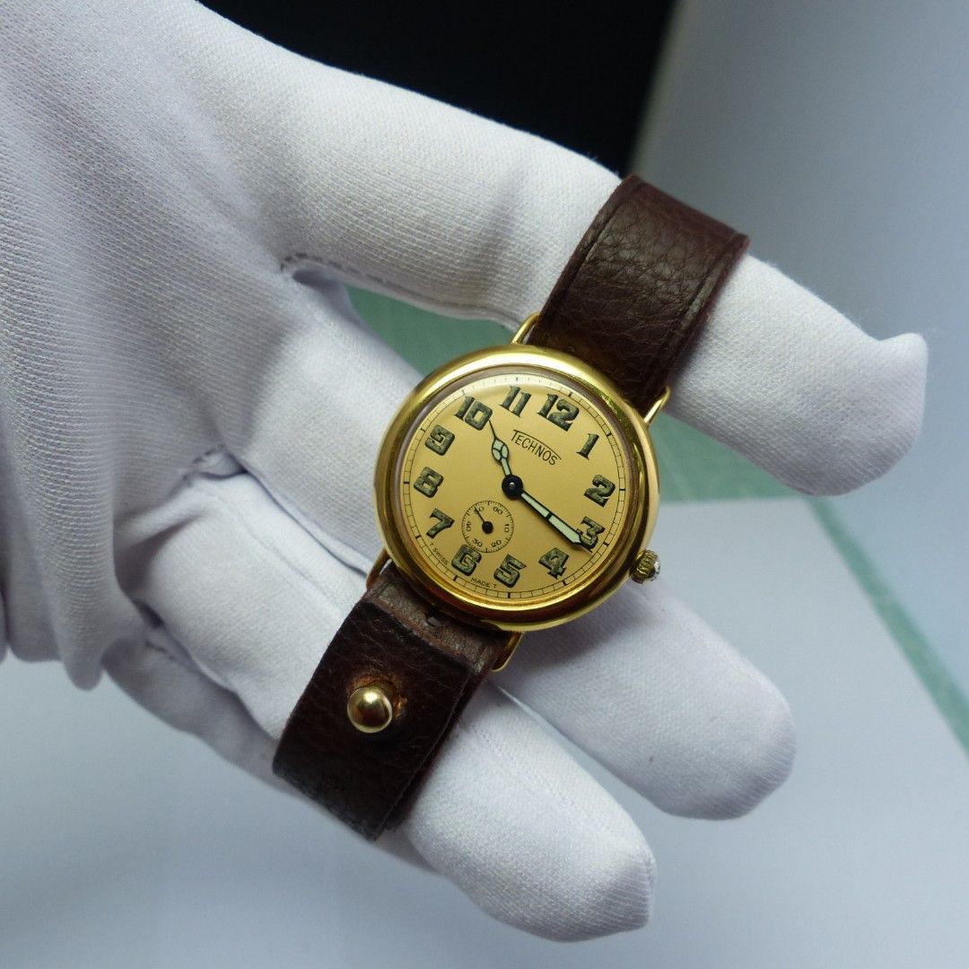 Technos small second hand manual wind vintage mens watch FHF