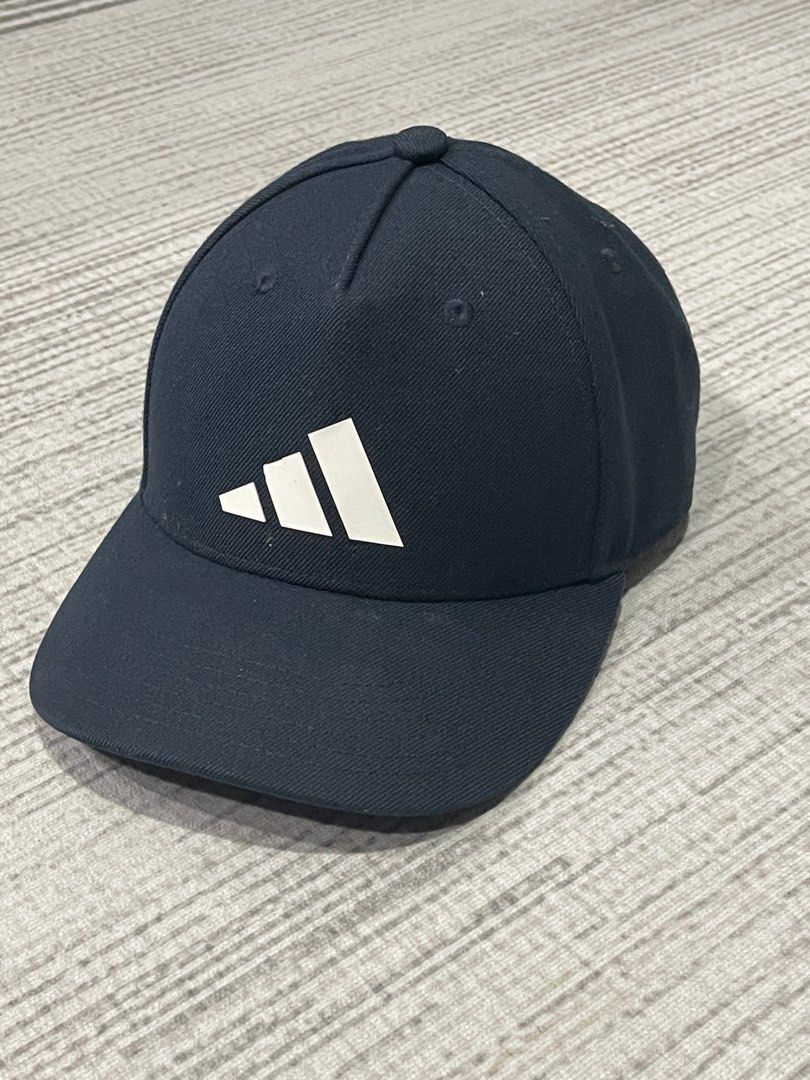 Foto online topi adidas