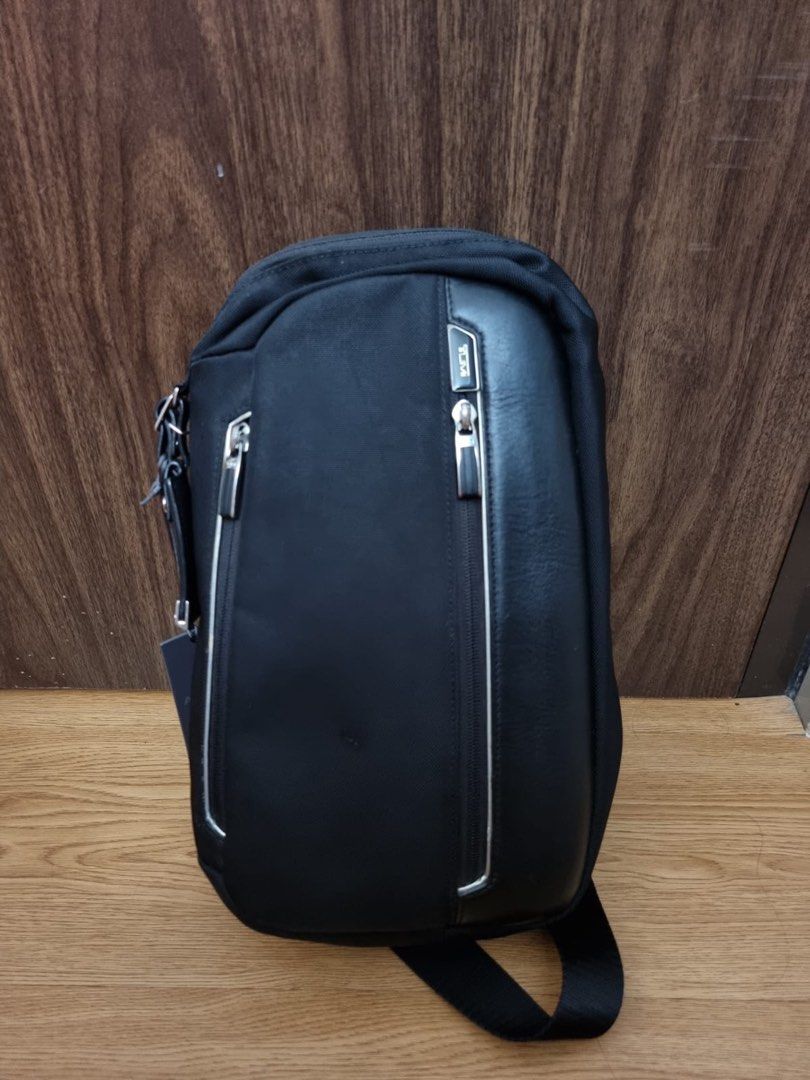 Tumi massena outlet sling