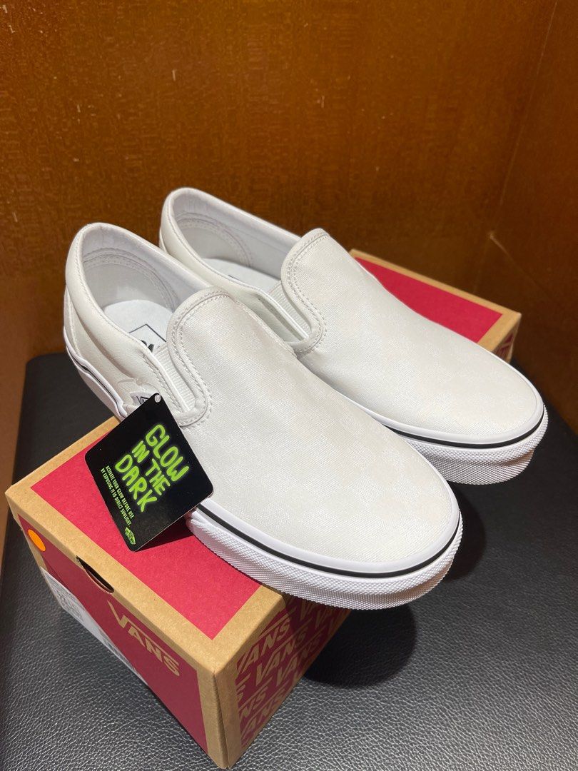 VANS SLIP ON COLOR THEORY GLOW IN THE DARK