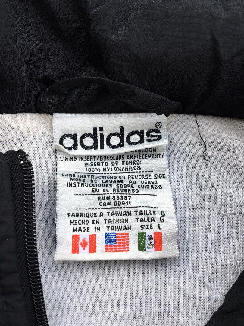 VINTAGE ADIDAS WINDBREAKER Men s Fashion Coats Jackets and