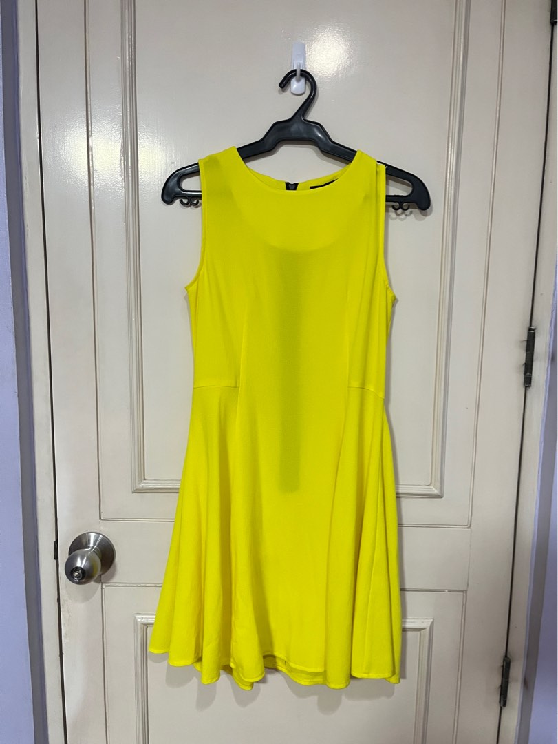 Yellow party dress, Women's Fashion, Dresses & Sets, Dresses on Carousell