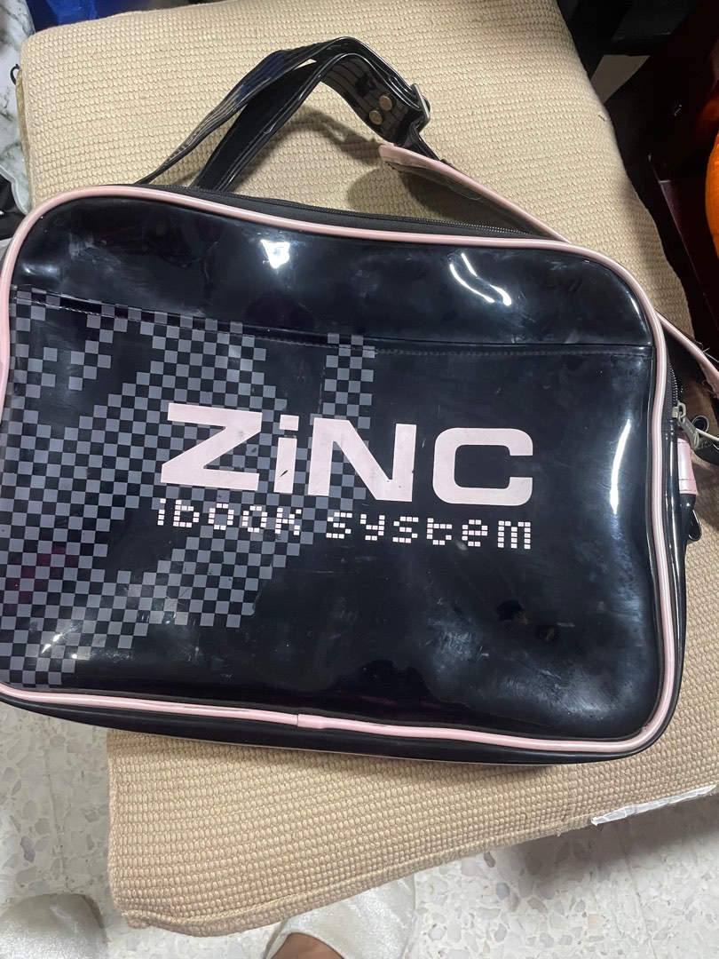 Zinc Claire – North End Bag Company