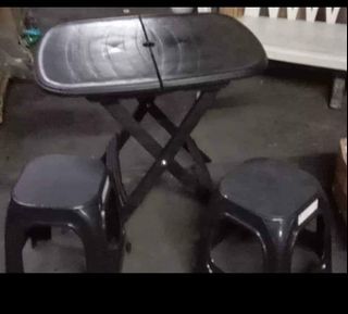 1  folding table with 2 chairs