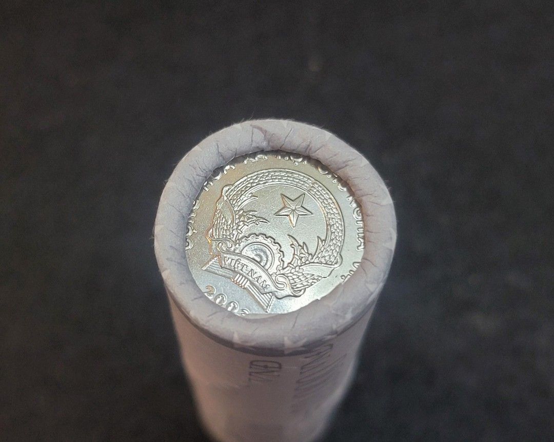 越南硬幣～2003年200盾全新50枚, 興趣及遊戲, 收藏品及紀念品, 錢幣- Carousell