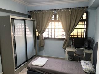 Woodlands Room Rental for Singles