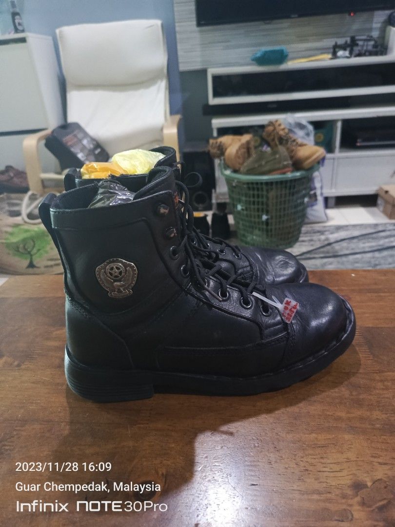 7UK Harley Davidson Boot Men s Fashion Footwear Boots on Carousell