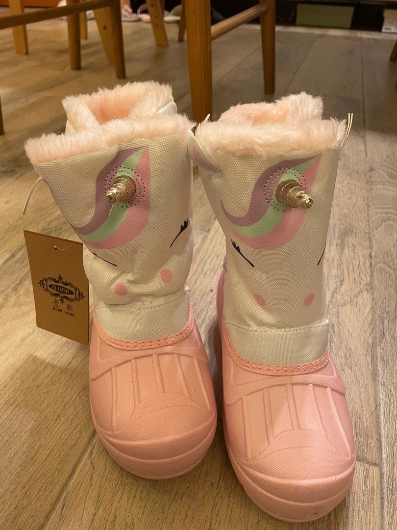 Unicorn snow boots target new arrivals
