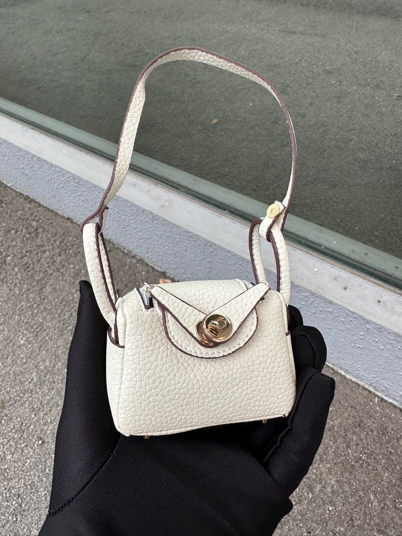 PERFECT FOR GIFTING Mini Lindy Bag Charm