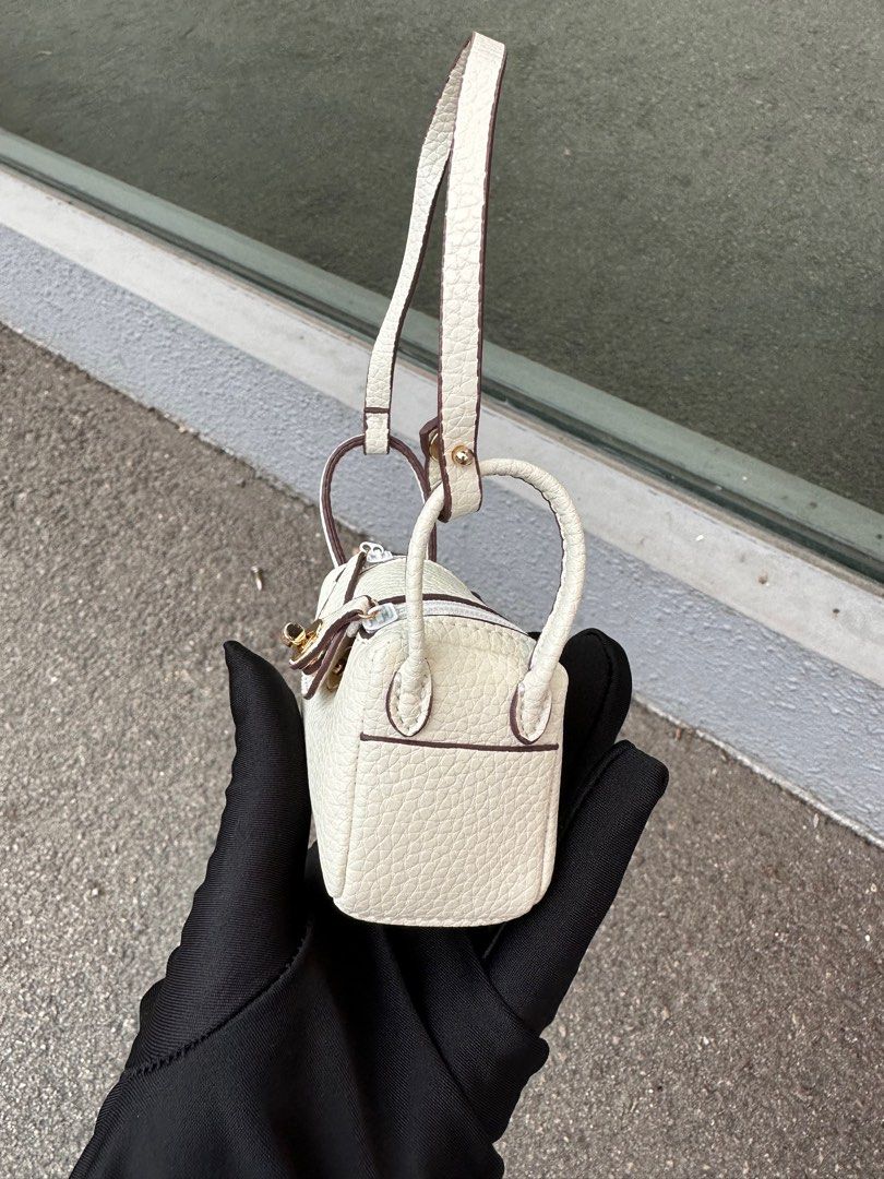 Lindy bag charm top