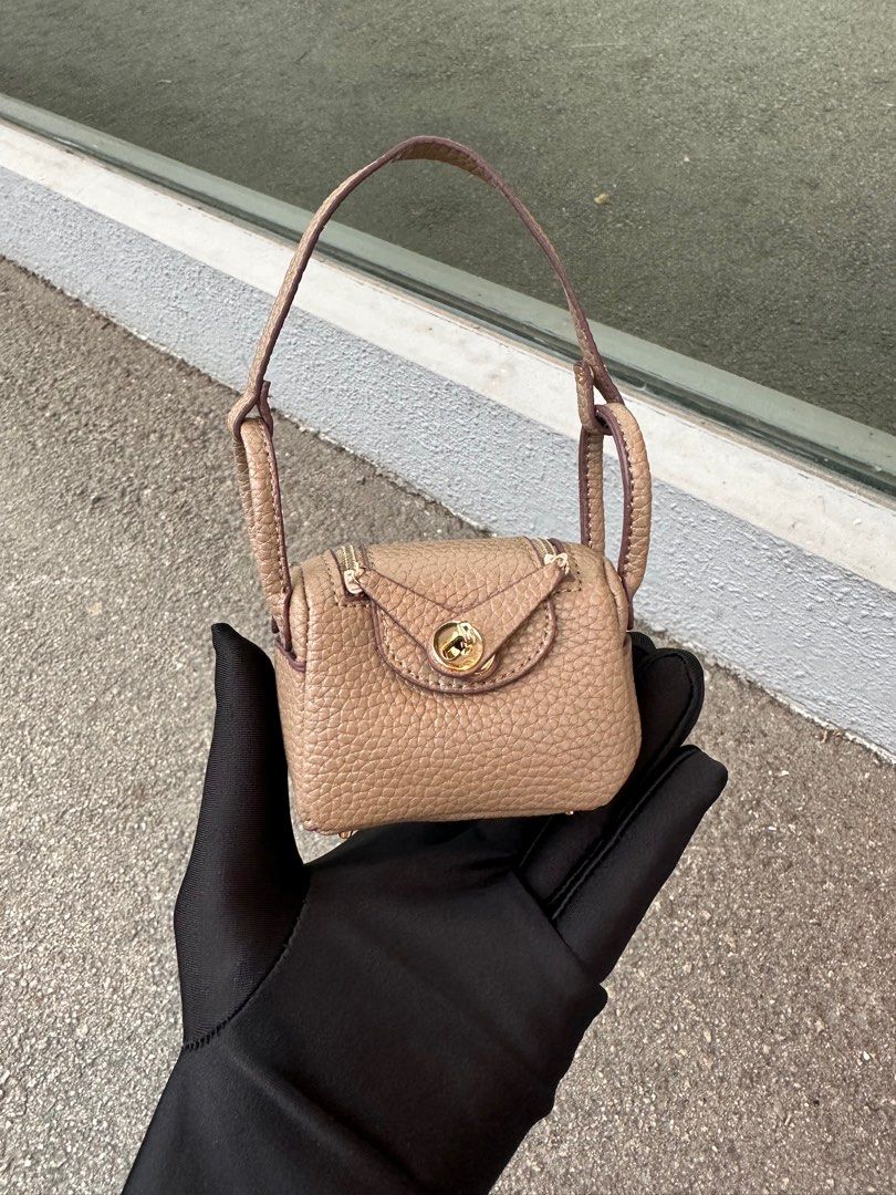 PERFECT FOR GIFTING Mini Lindy Bag Charm
