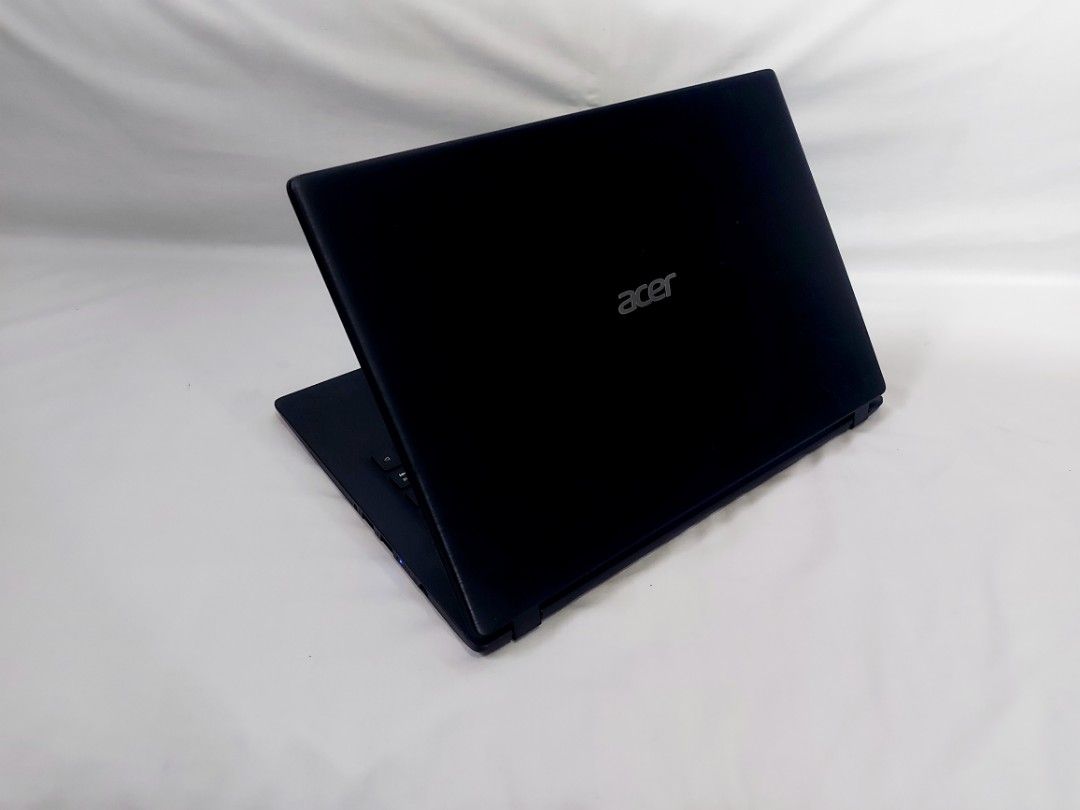 Acer Aspire ASP604A PC Bureau - Celeron 300MHz, 128Mo RAM, Win98 - Testé