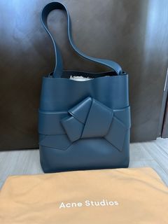 （分類：）位於 。 由 c.p.c 提交（商品編號 1268225860，圖片 1）。簡介： 。