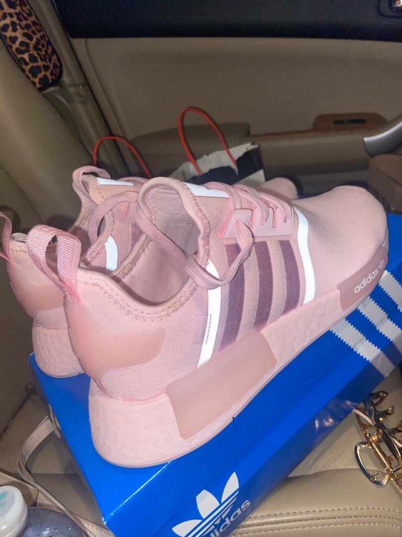 Adidas nmd r1 baby pink top
